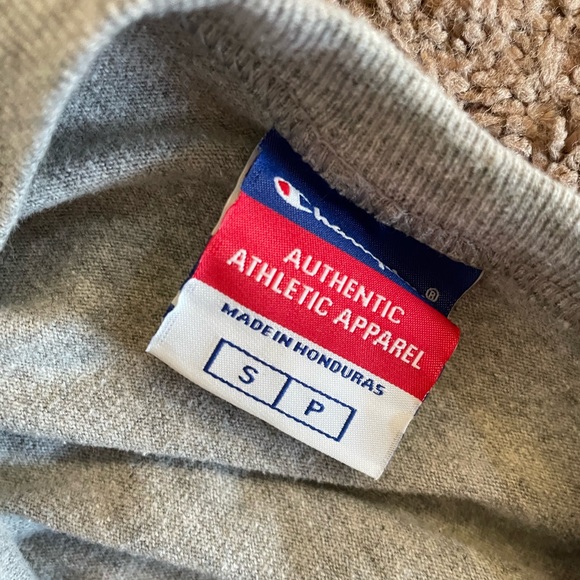 Champion T-shirt - Picture 3 of 3